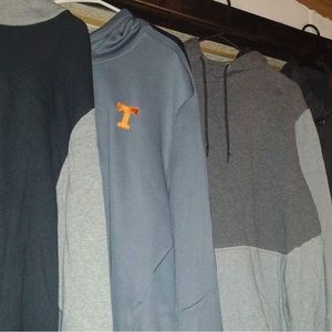 4 hoodies size x-large never worn